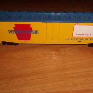 HO train car Mantua Pennsylvania State boxcar MMP 711-2 railroad display
